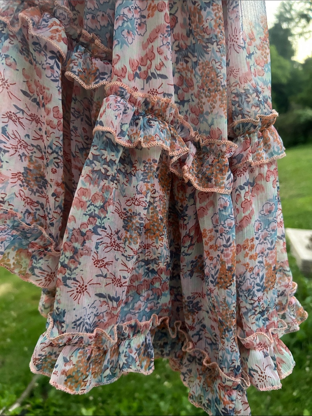 Whimsical floral ruffled midi dress - Picture 3 of 5